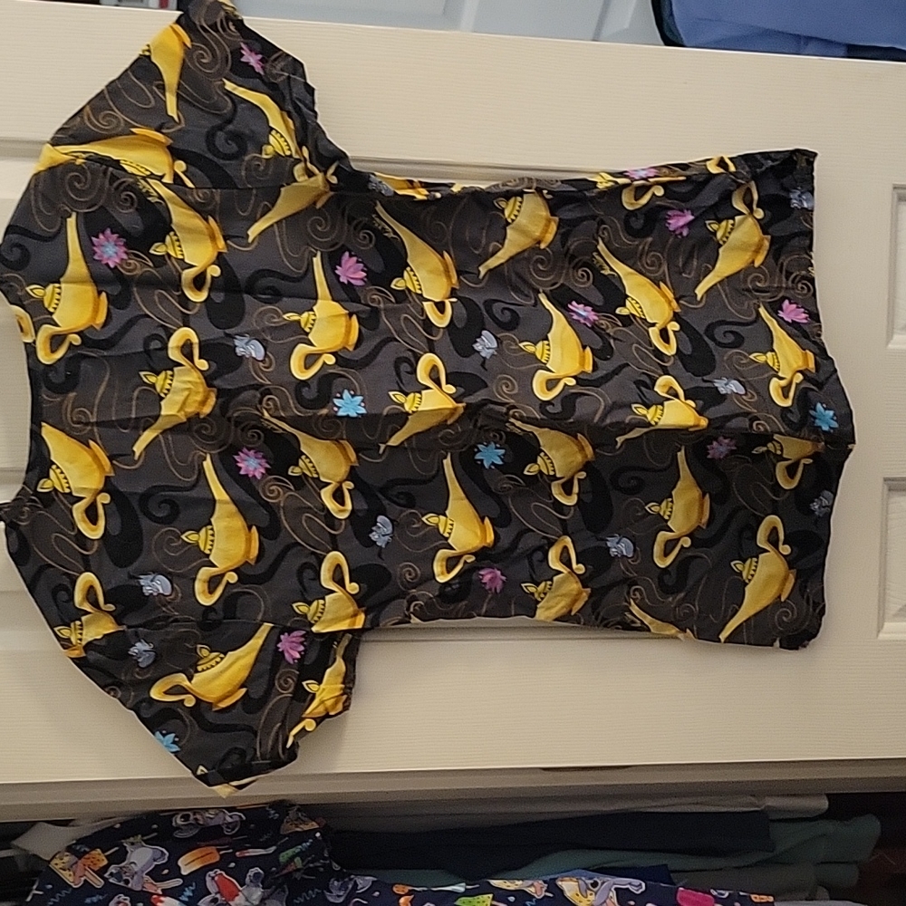 Scrub Top - Picture 3 of 3